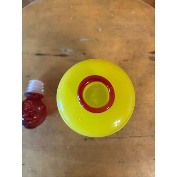 Vintage 80s Art Glass Yellow Vase with Red Top (8556) - Picture 6 of 8